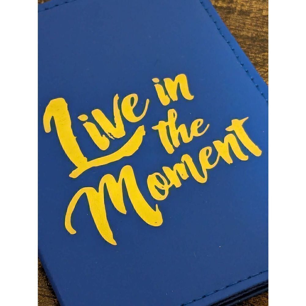  Live in the Moment Passport Cover - Picture 5 of 8